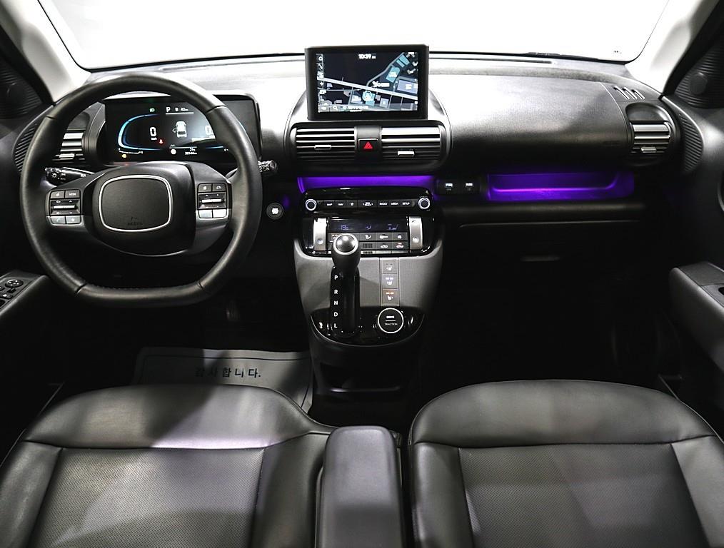 HYUNDAI Casper - Vista 5