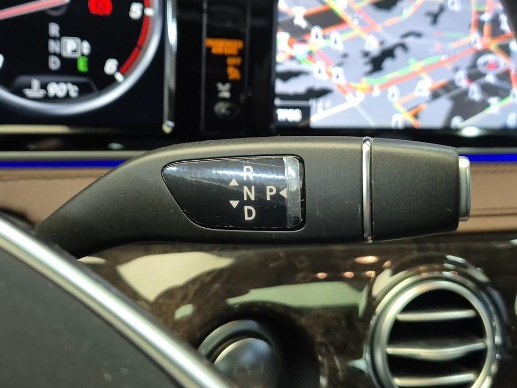 Mercedes Benz S Class - Vista 8