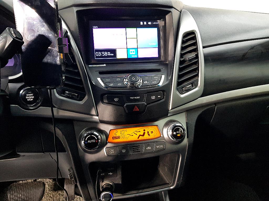Ssangyong Korando 2014 Blanco - Importación desde Corea - HF Imports Iquique - Foto 14