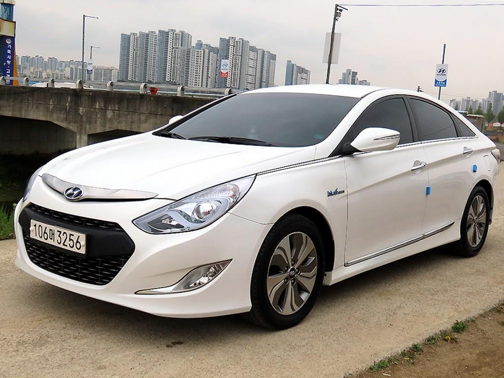 HYUNDAI Sonata - Vista 2