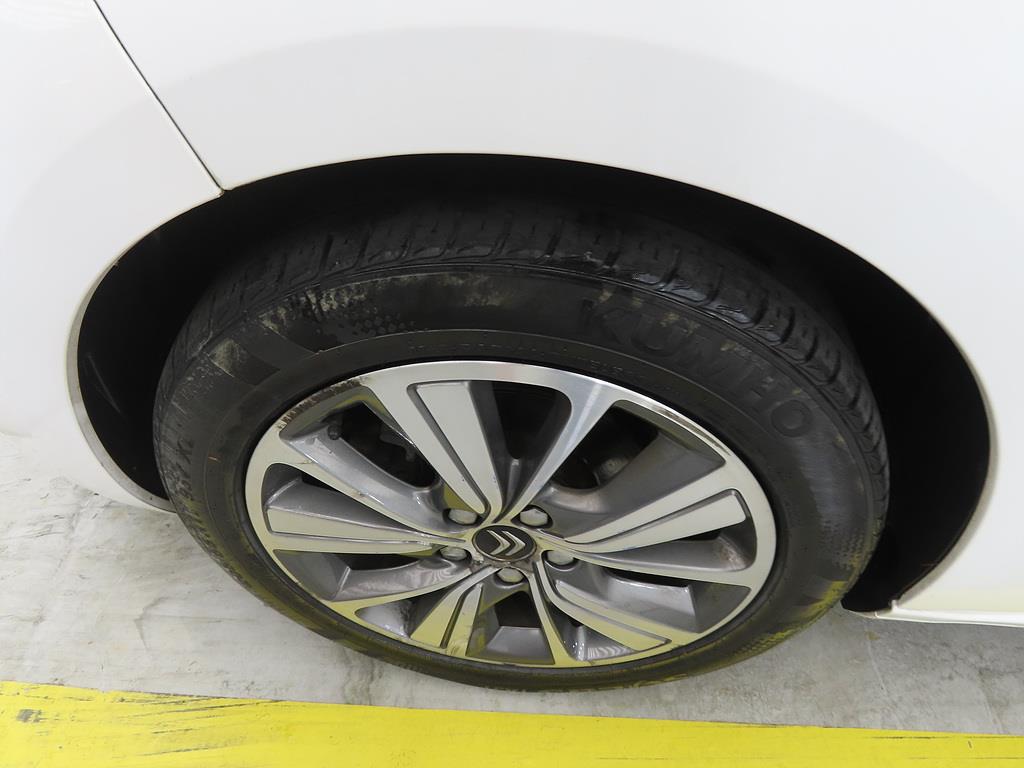 Citroen C4 2017 Blanco - Importación desde Corea - HF Imports Iquique - Foto 20