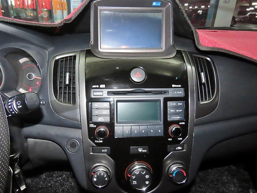 KIA Forte - Vista 11