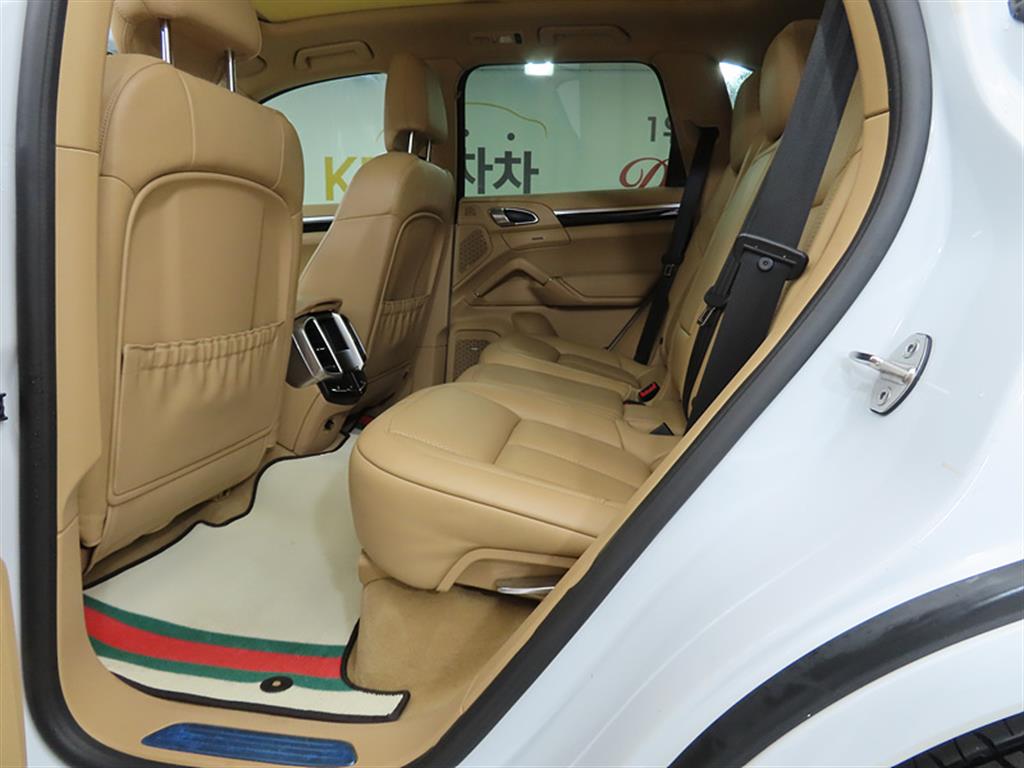 Porsche Cayenne - Vista 6