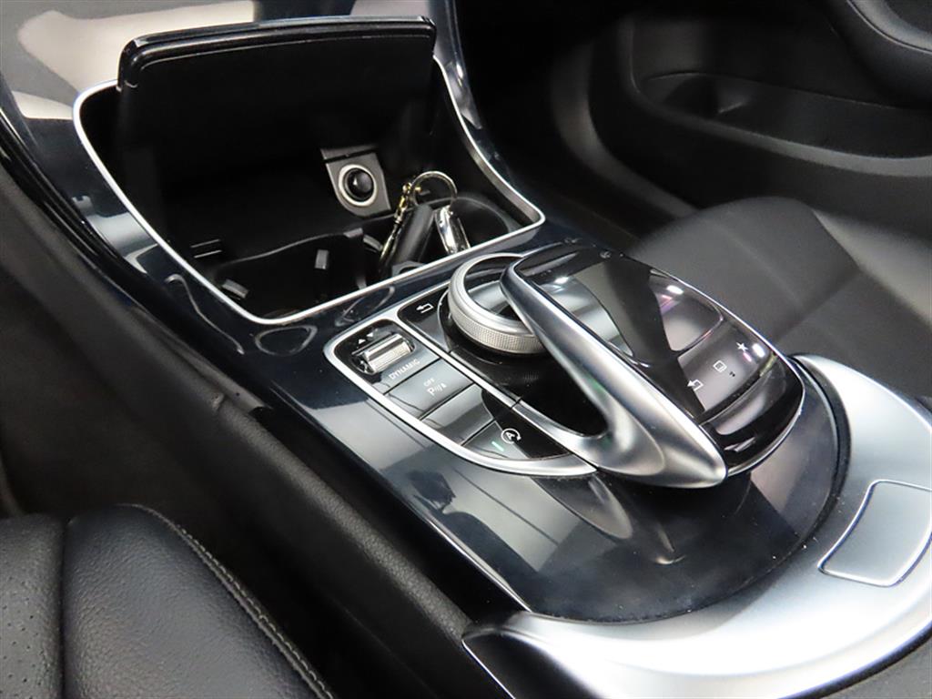 Mercedes Benz C Class - Vista 12