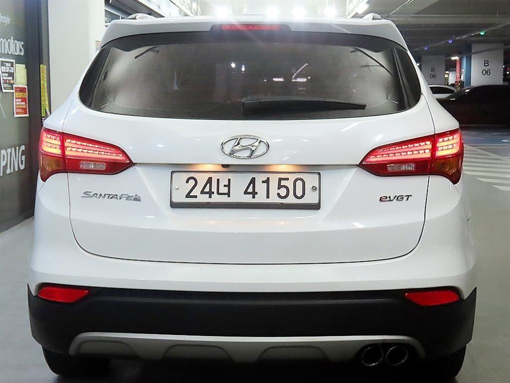 HYUNDAI Santa Fe - Vista 5