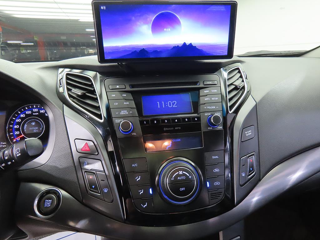 HYUNDAI i40 - Vista 12