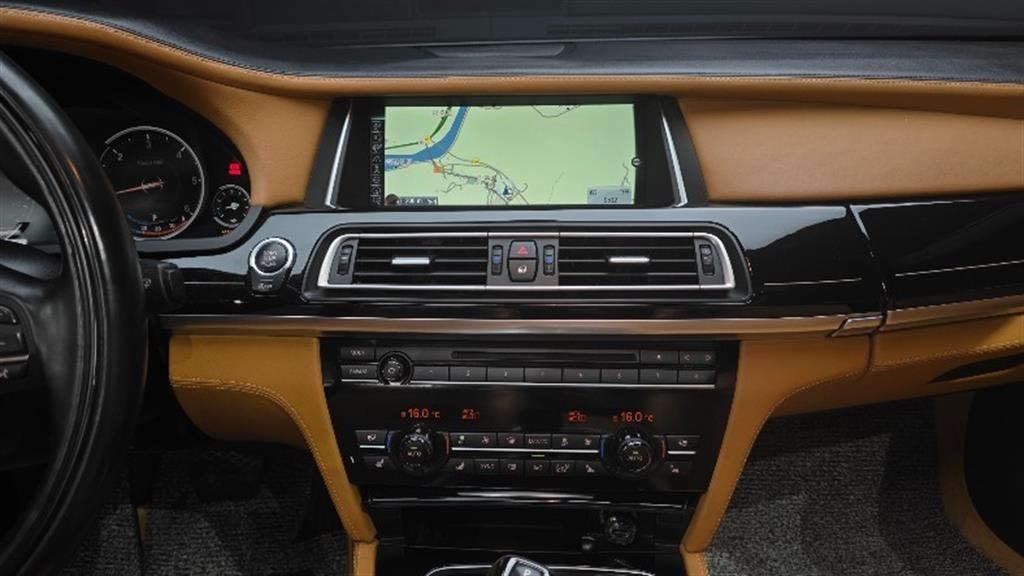 BMW 7 Series 2015 Gris - Importación desde Corea - HF Imports Iquique - Foto 14