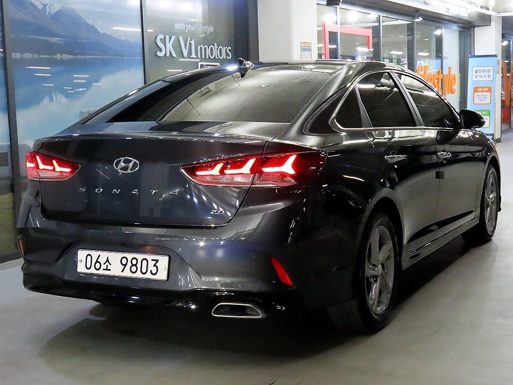 HYUNDAI Sonata - Vista 4