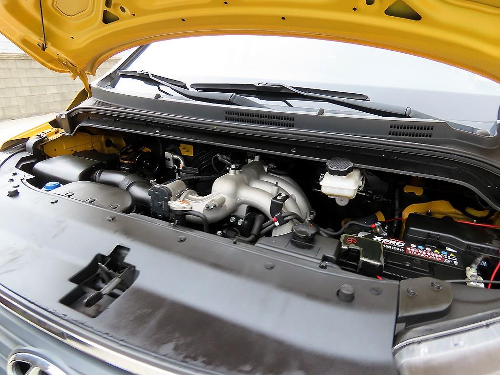 HYUNDAI Starex 2021 Amarillo - Importación desde Corea - HF Imports Iquique - Foto 19