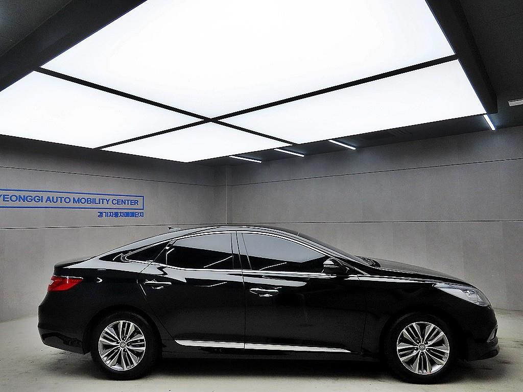 HYUNDAI Grandeur - Vista 2
