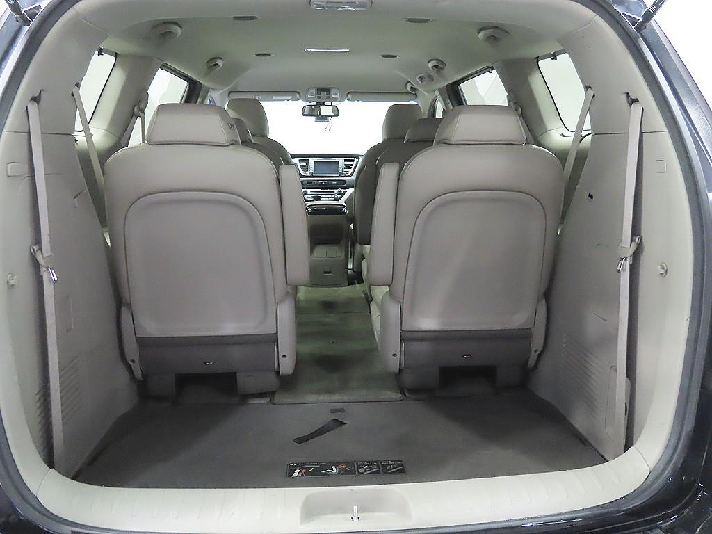KIA Carnival 2018 Negro - Importación desde Corea - HF Imports Iquique - Foto 8