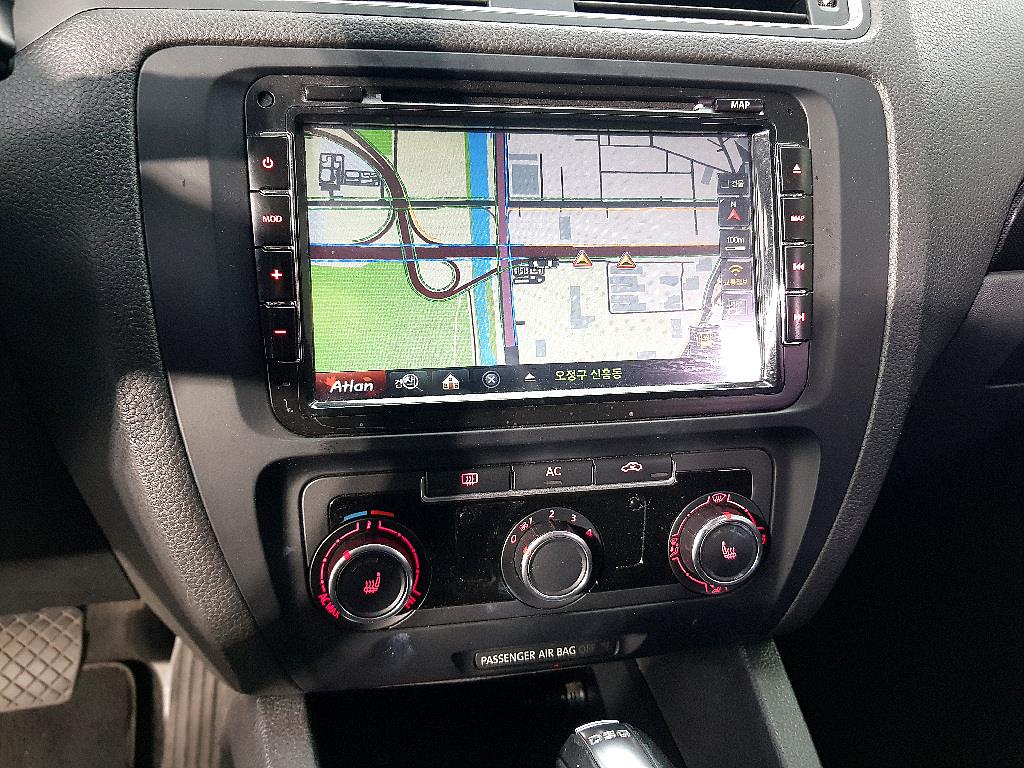 Volkswagen Jetta - Vista 12