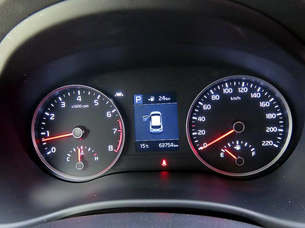KIA Stonic - Vista 9