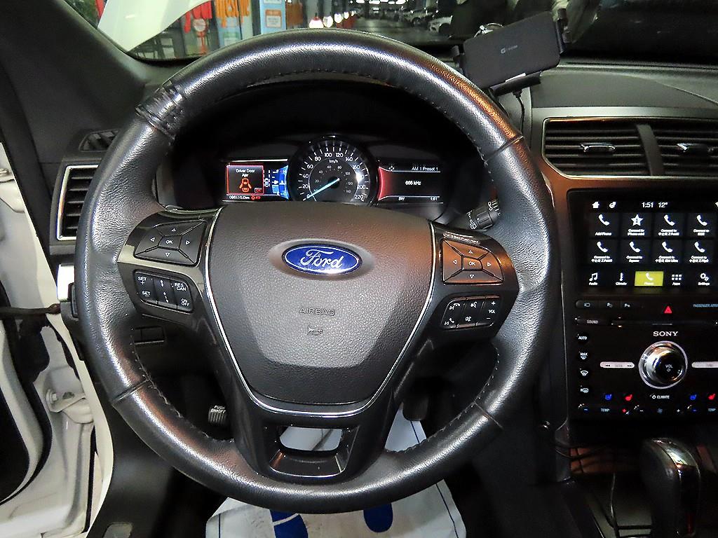 Ford Explorer - Vista 8