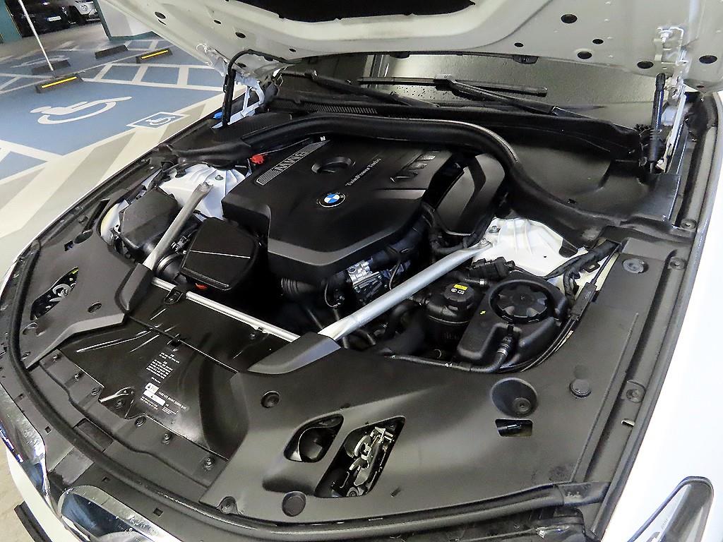 BMW 5 Series 2018 Blanco - Importación desde Corea - HF Imports Iquique - Foto 19