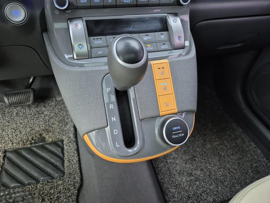 HYUNDAI Casper - Vista 8
