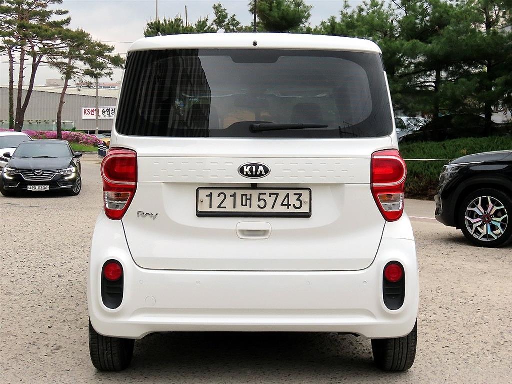 KIA Ray - Vista 4