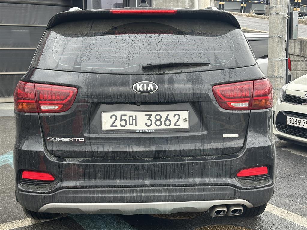 KIA Sorento - Vista 3
