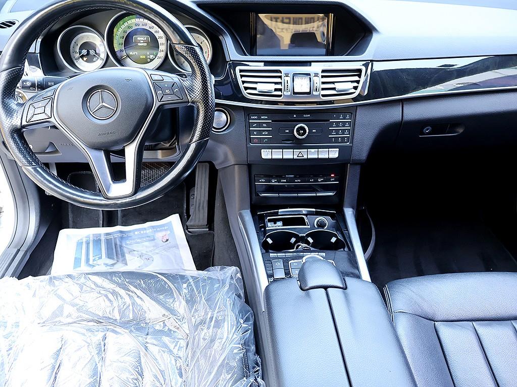 Mercedes Benz E class - Vista 9