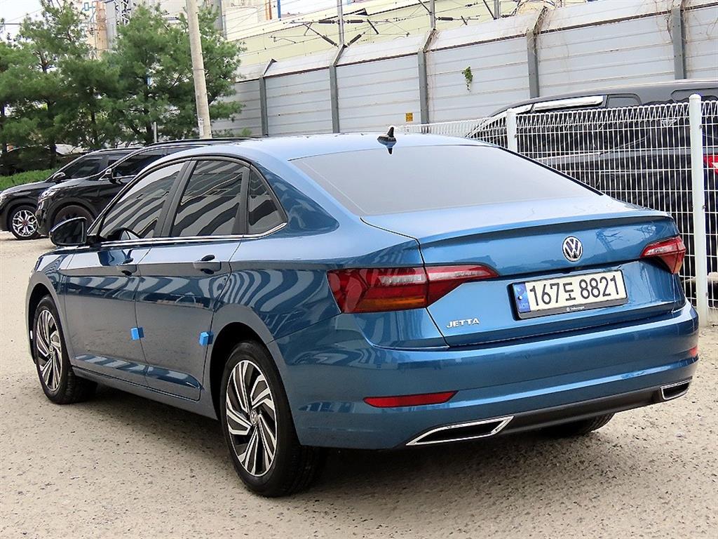 Volkswagen Jetta - Vista 3