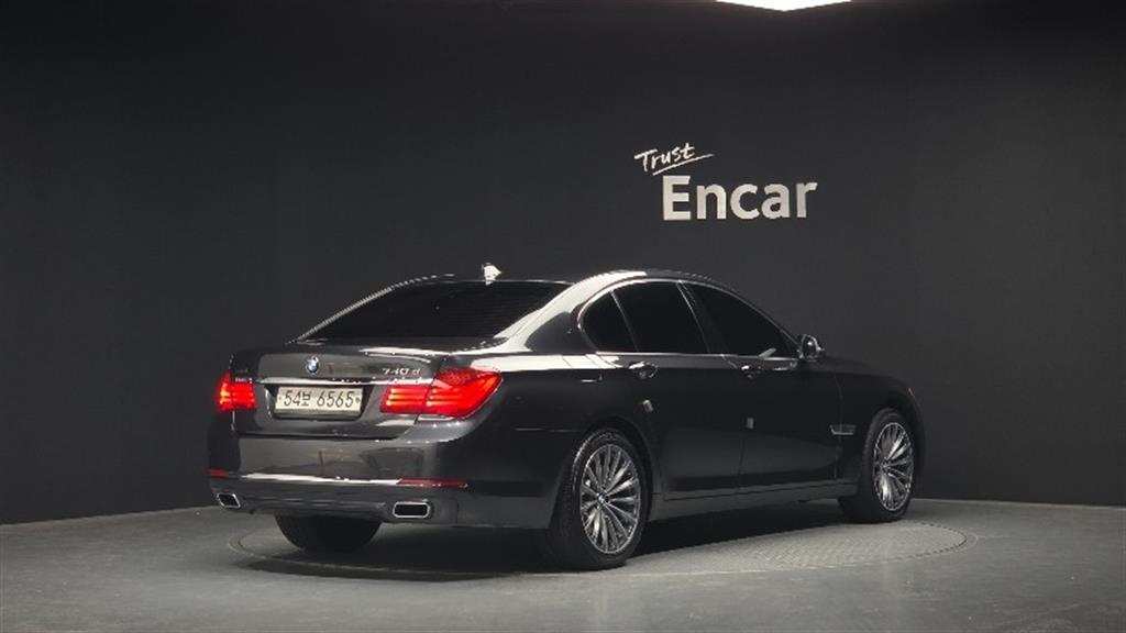 BMW 7 Series - Vista 2