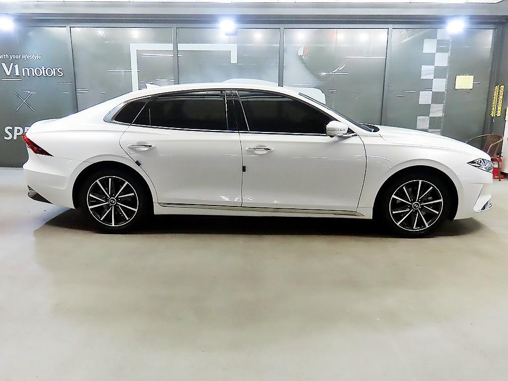 HYUNDAI Grandeur - Vista 3