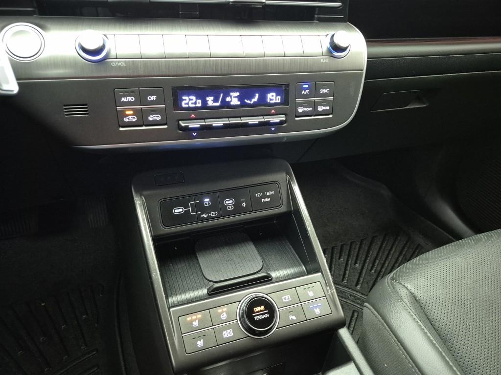 HYUNDAI Kona - Vista 10