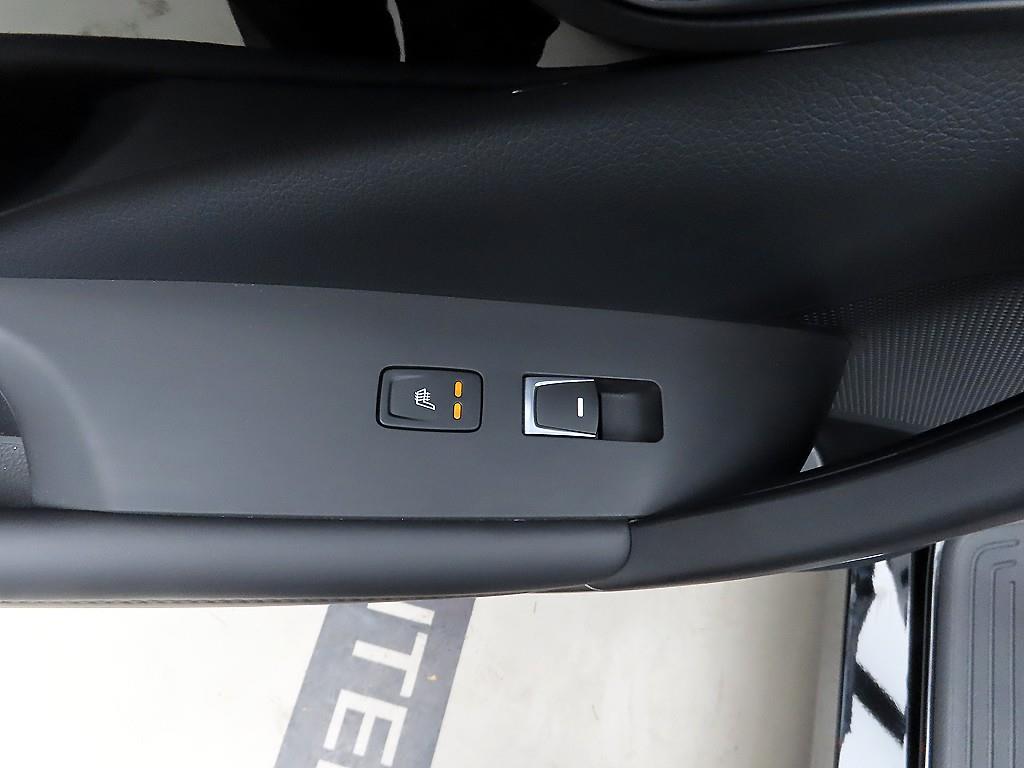 HYUNDAI Grandeur - Vista 12