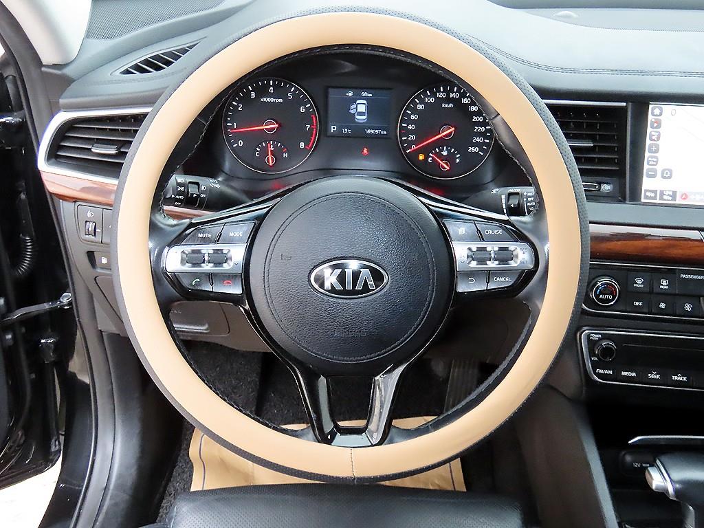 KIA K7 - Vista 8