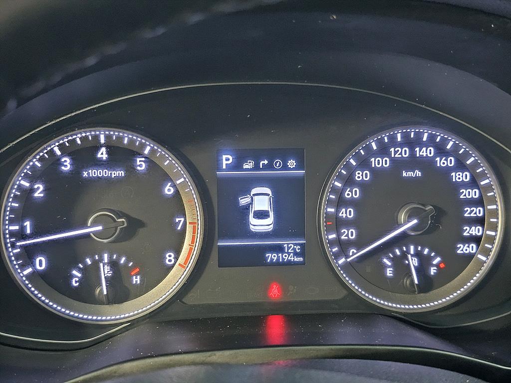 HYUNDAI Grandeur - Vista 7