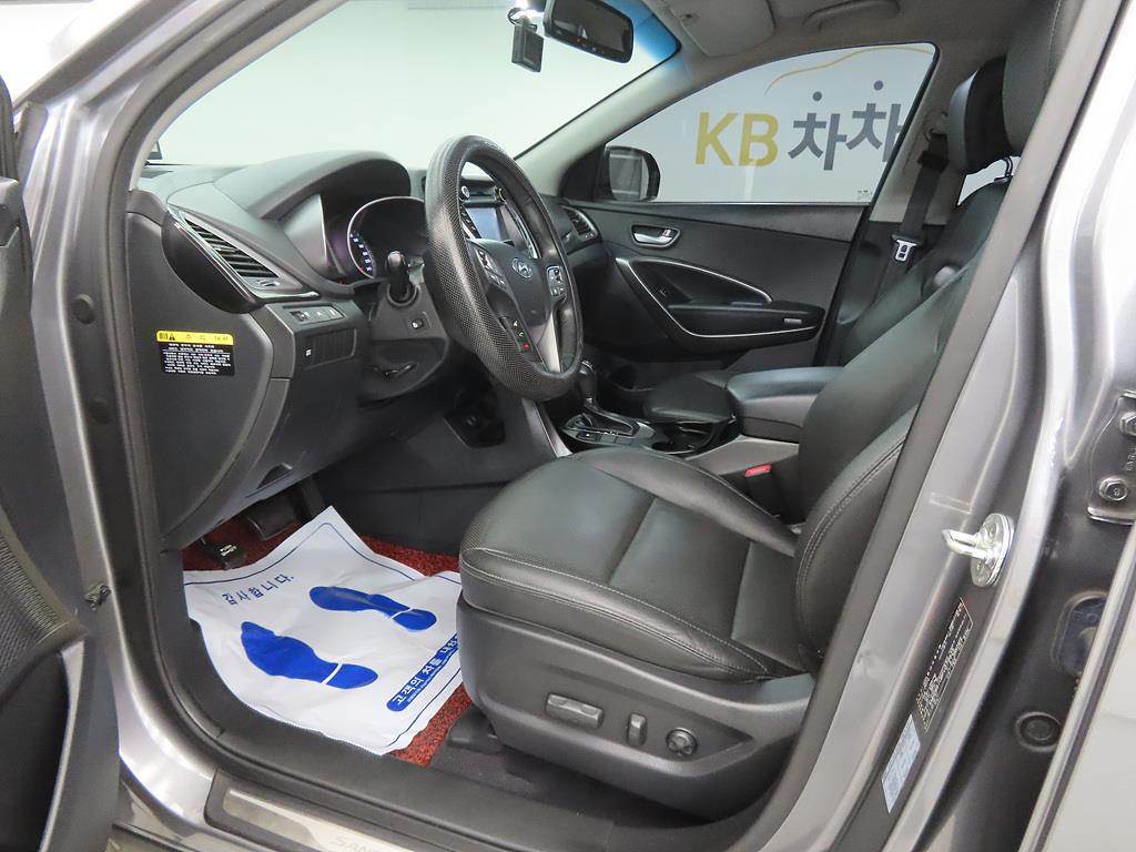 HYUNDAI Santa Fe - Vista 5