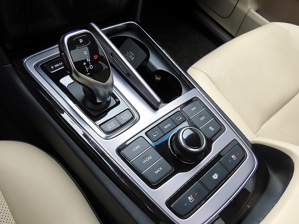 HYUNDAI Equus - Vista 11