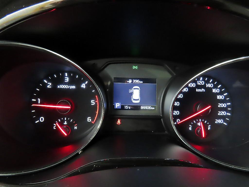 KIA Carnival - Vista 8