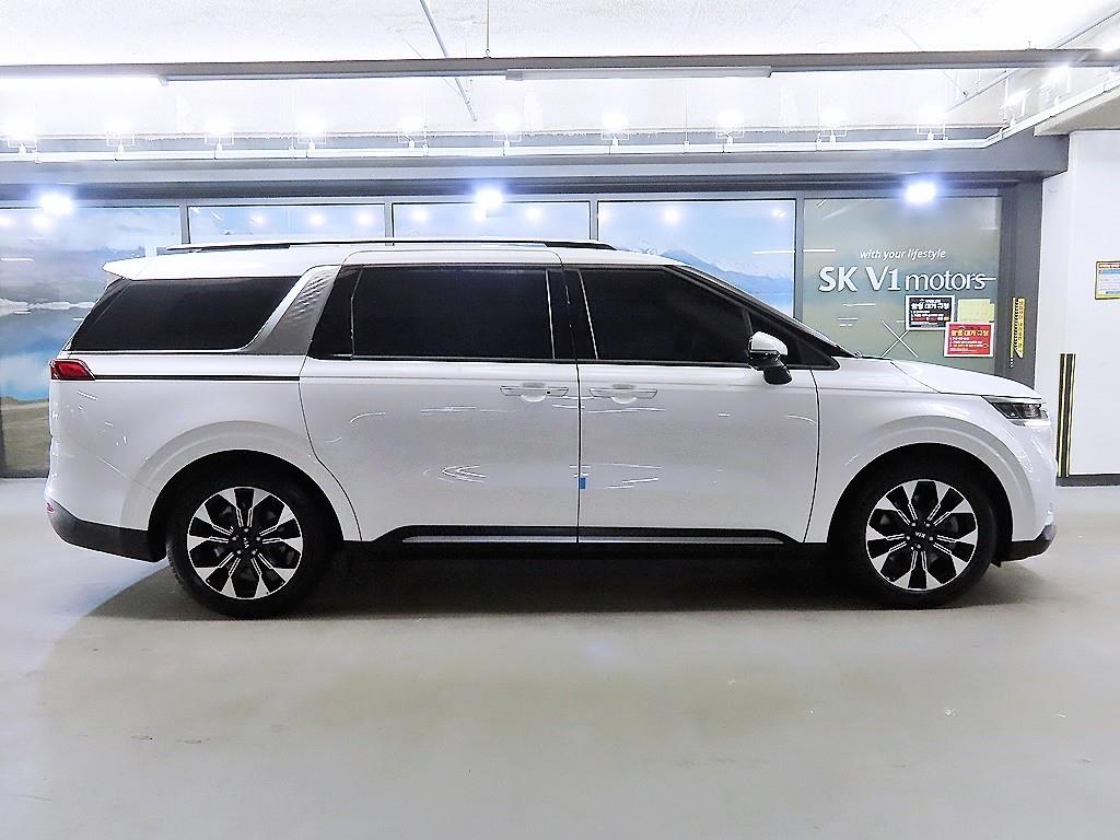 KIA Carnival - Vista 3