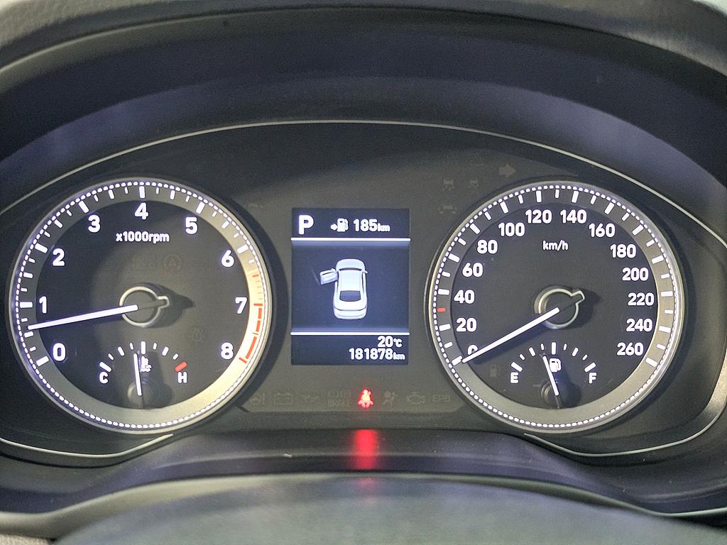 HYUNDAI Grandeur - Vista 7