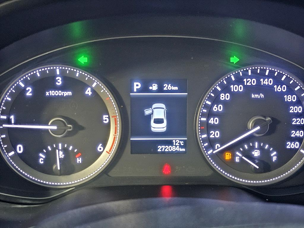 HYUNDAI Grandeur - Vista 7