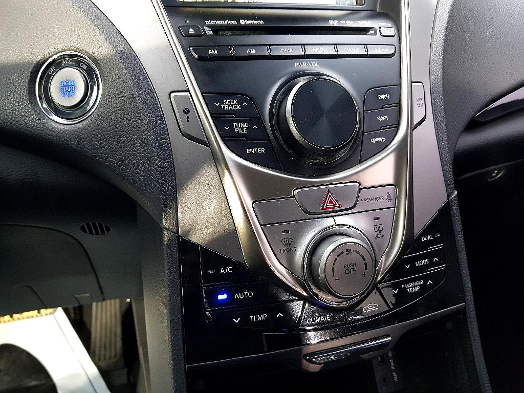 HYUNDAI Grandeur 2011 Negro - Importación desde Corea - HF Imports Iquique - Foto 14