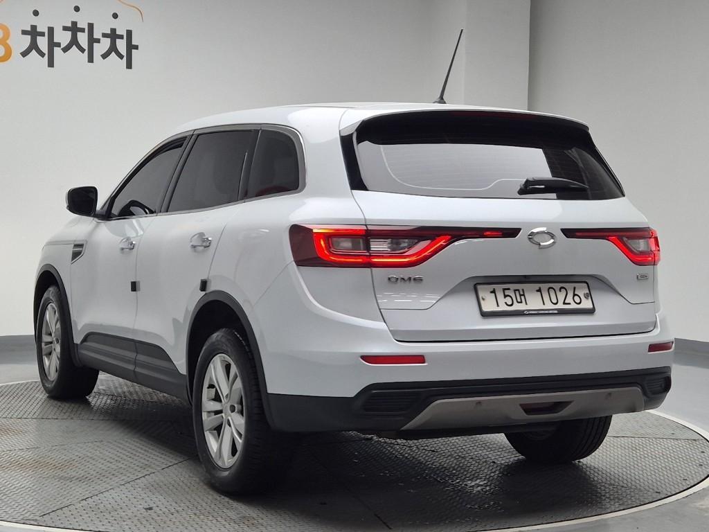 SAMSUNG QM6 - Vista 2