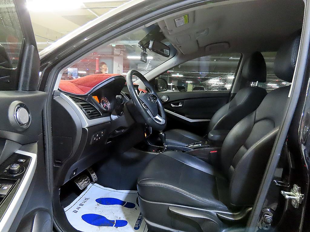 Ssangyong Korando - Vista 6
