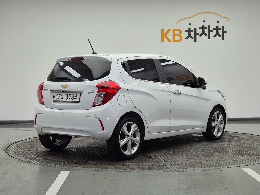 Chevrolet Spark - Vista 4