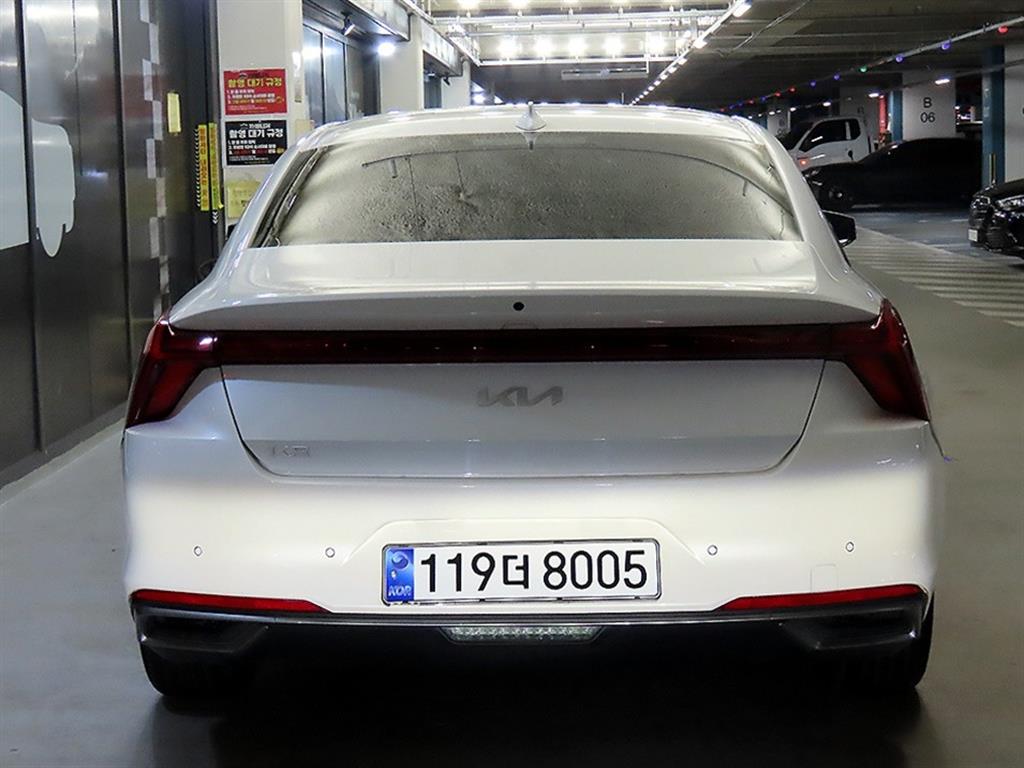 KIA K8 - Vista 5