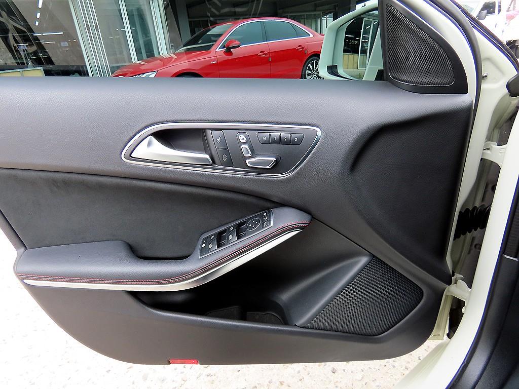 Mercedes Benz A Class - Vista 11