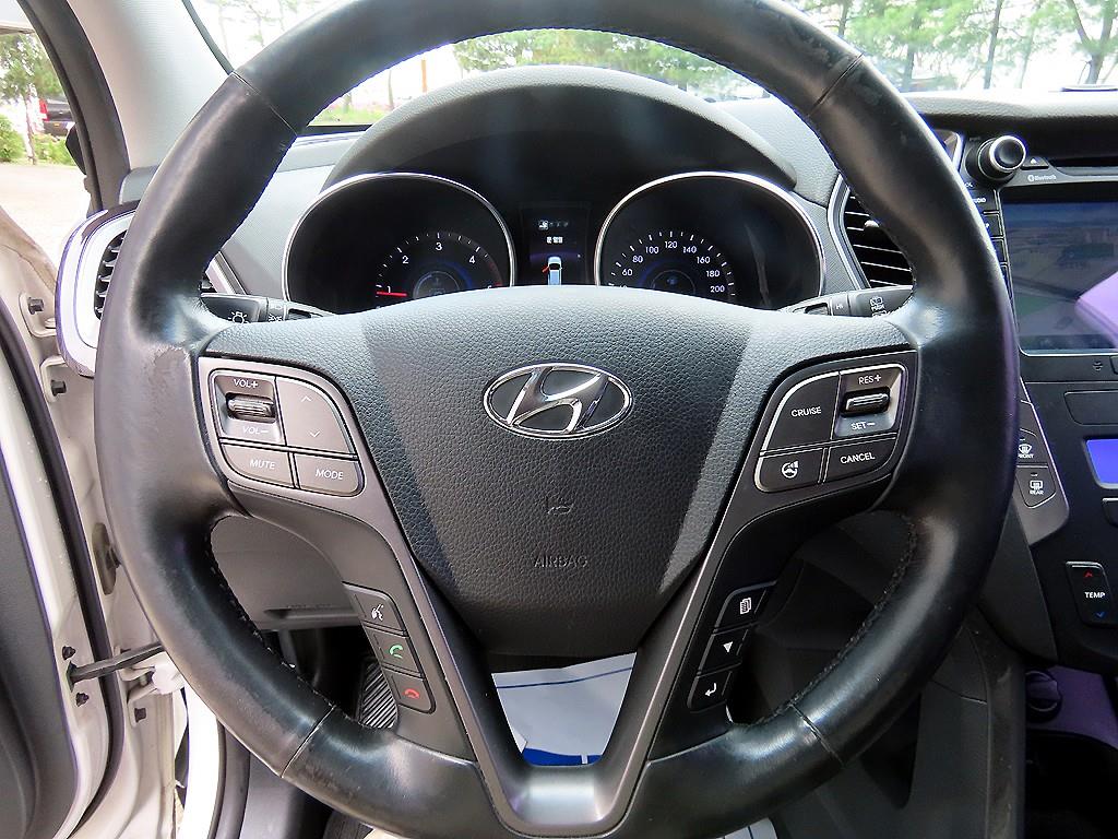 HYUNDAI Santa Fe - Vista 8