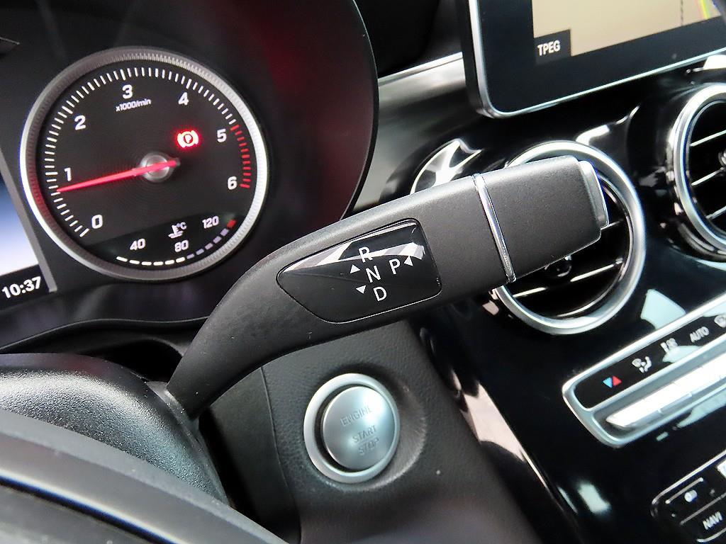 Mercedes Benz GLC Class - Vista 10