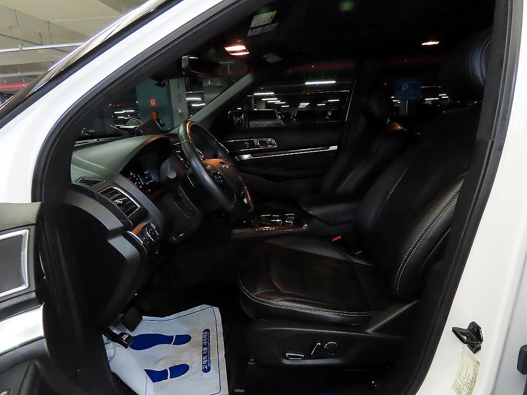 Ford Explorer - Vista 6