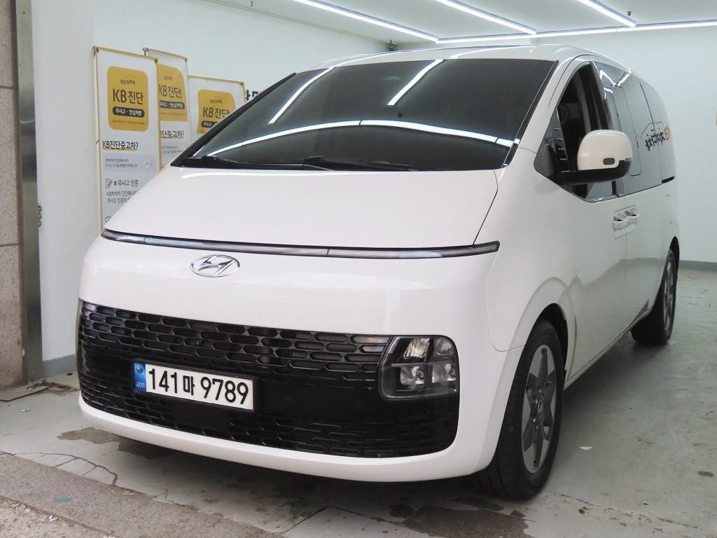 HYUNDAI Staria - Vista 2