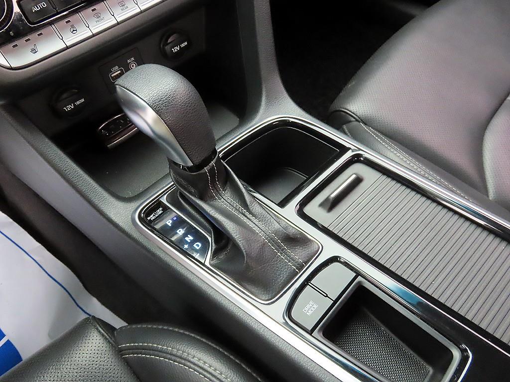 HYUNDAI Sonata - Vista 10
