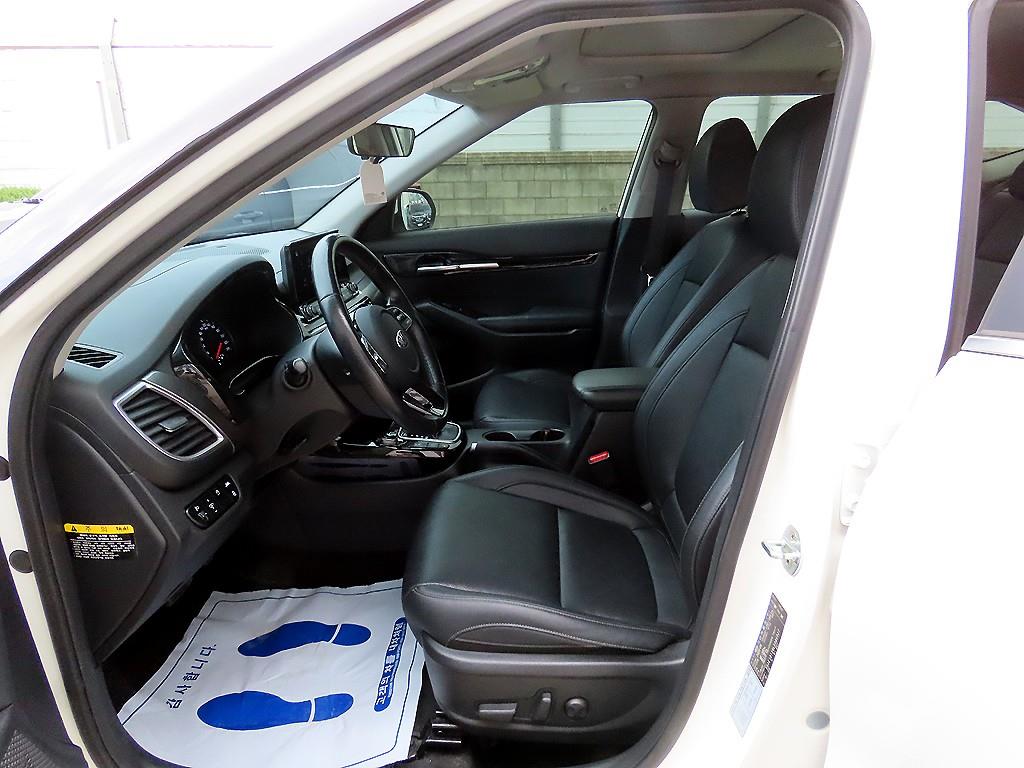 KIA Seltos - Vista 5