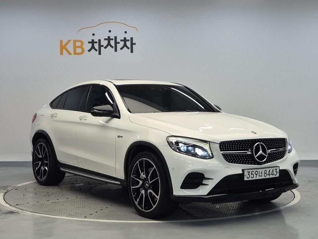 Mercedes Benz GLC Class - Vista 4