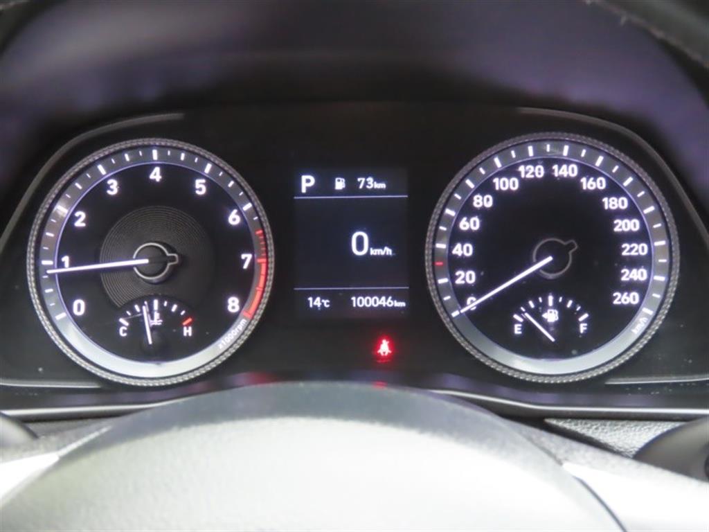 HYUNDAI Sonata - Vista 9